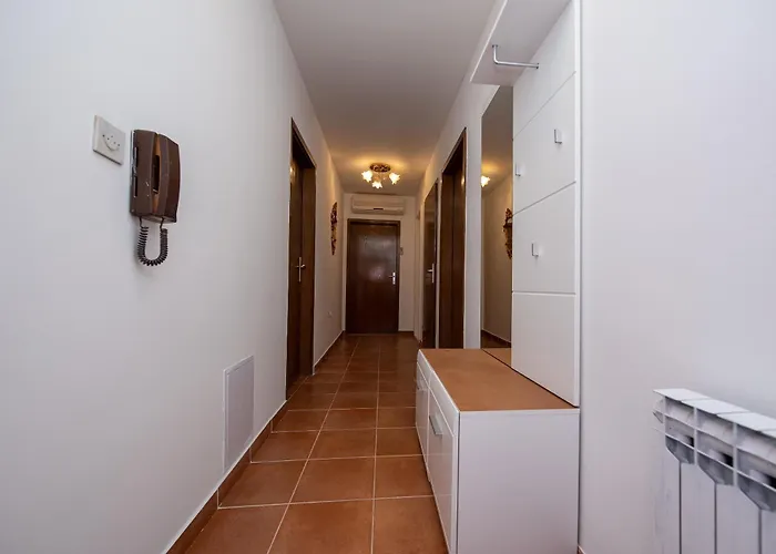 Apartment Split4 Split